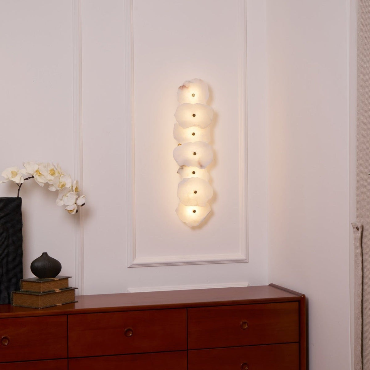 Pavessa Alabaster Wall Lamp-Moonnatur