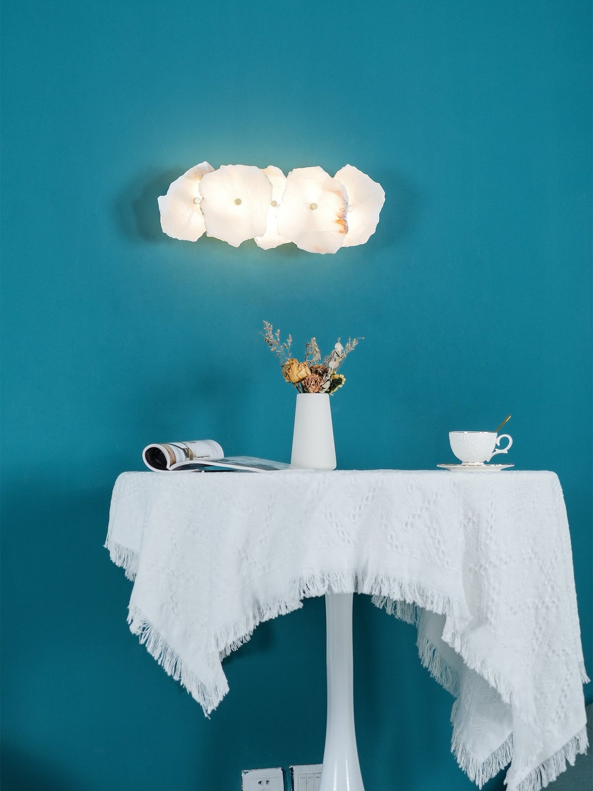 Pavessa Alabaster Wall Lamp-Moonnatur
