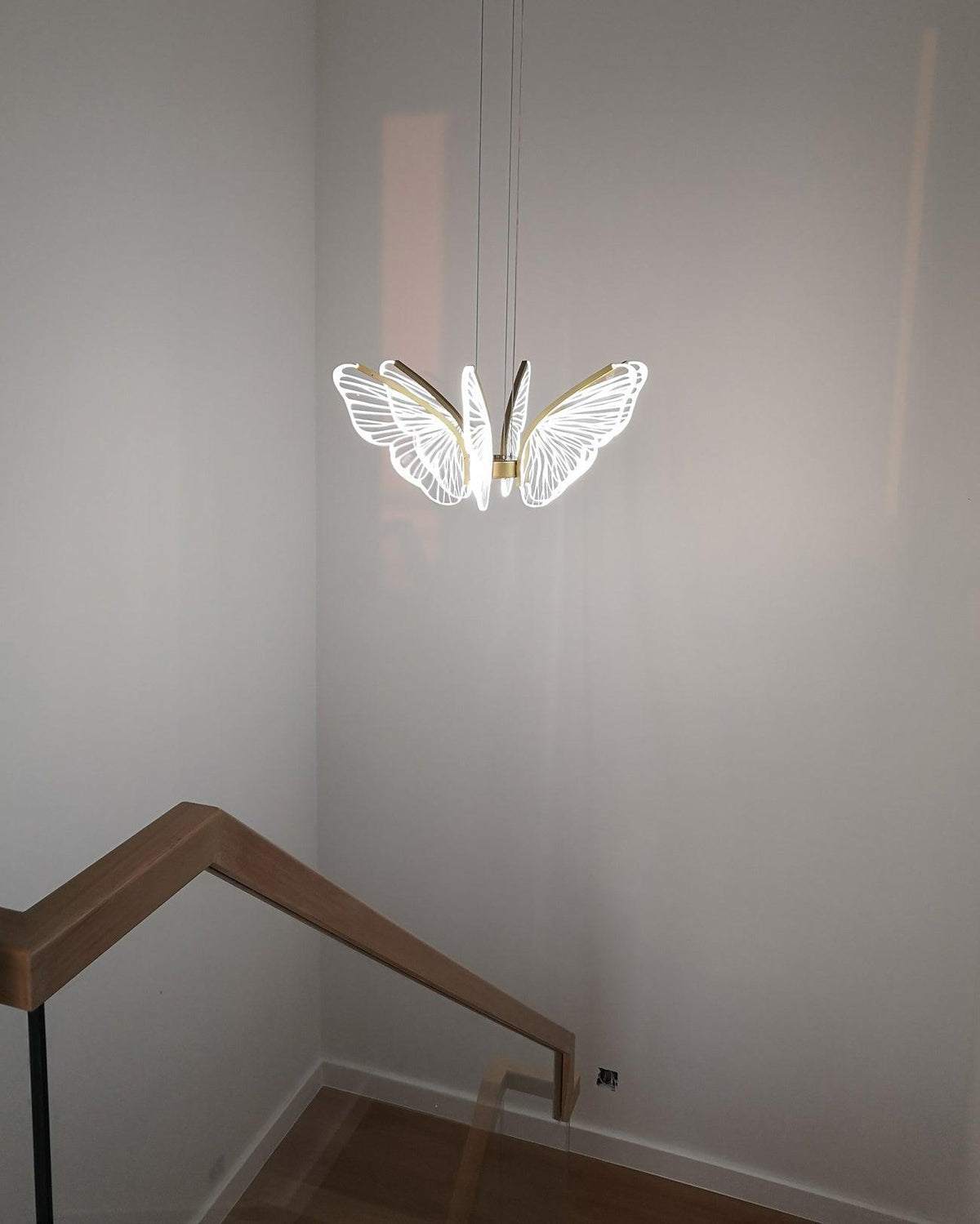 Quenelle Acrylic Chandelier-Moonnatur