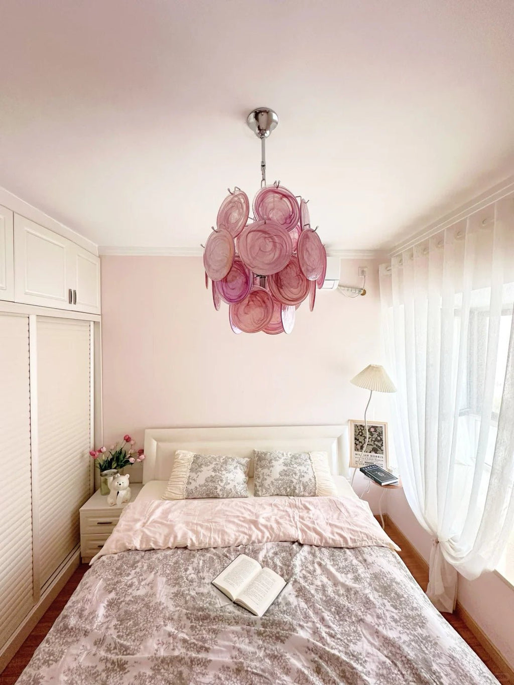 Camberwren Glass Chandelier-Moonnatur