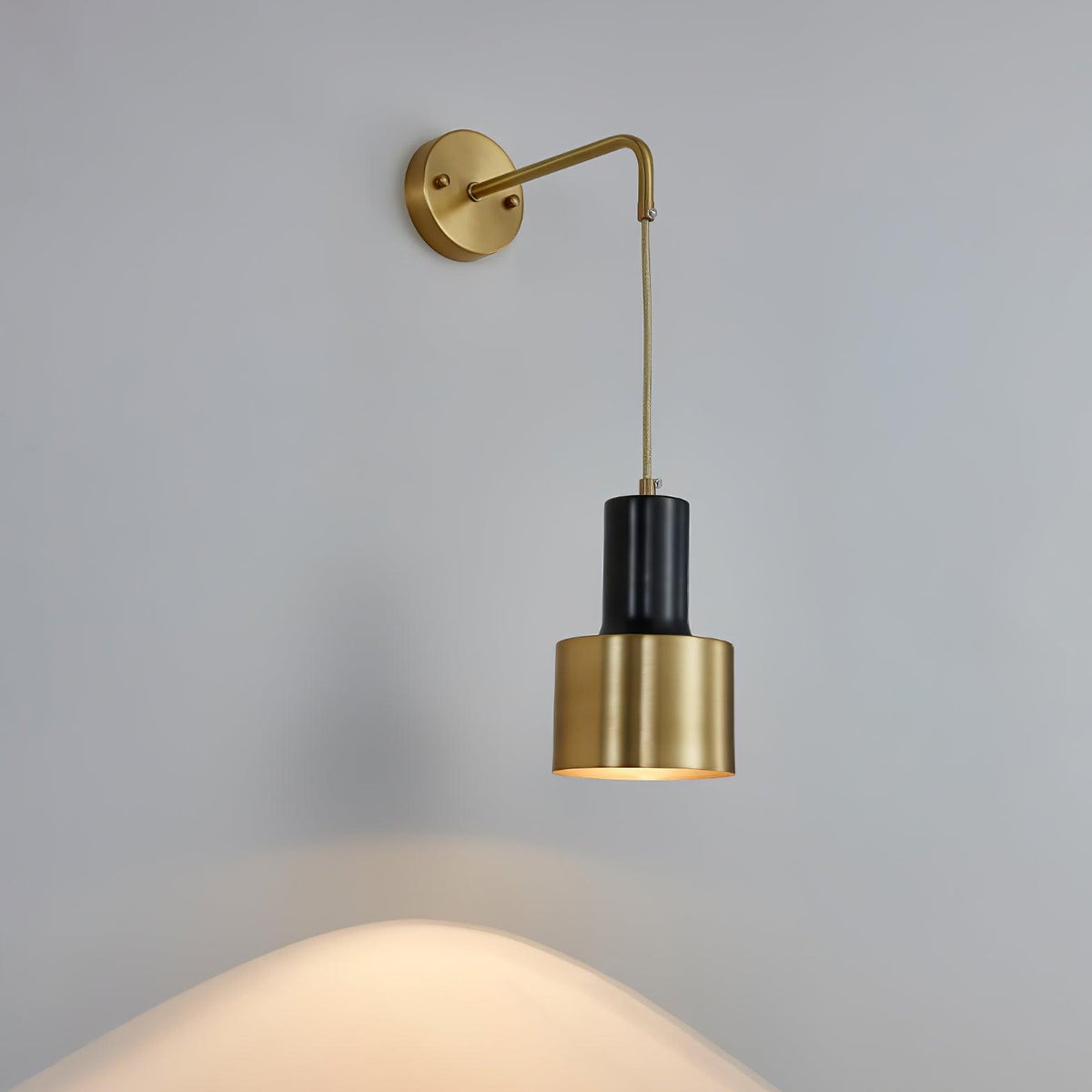 Hildenelyn Brass Wall Light-Moonnatur