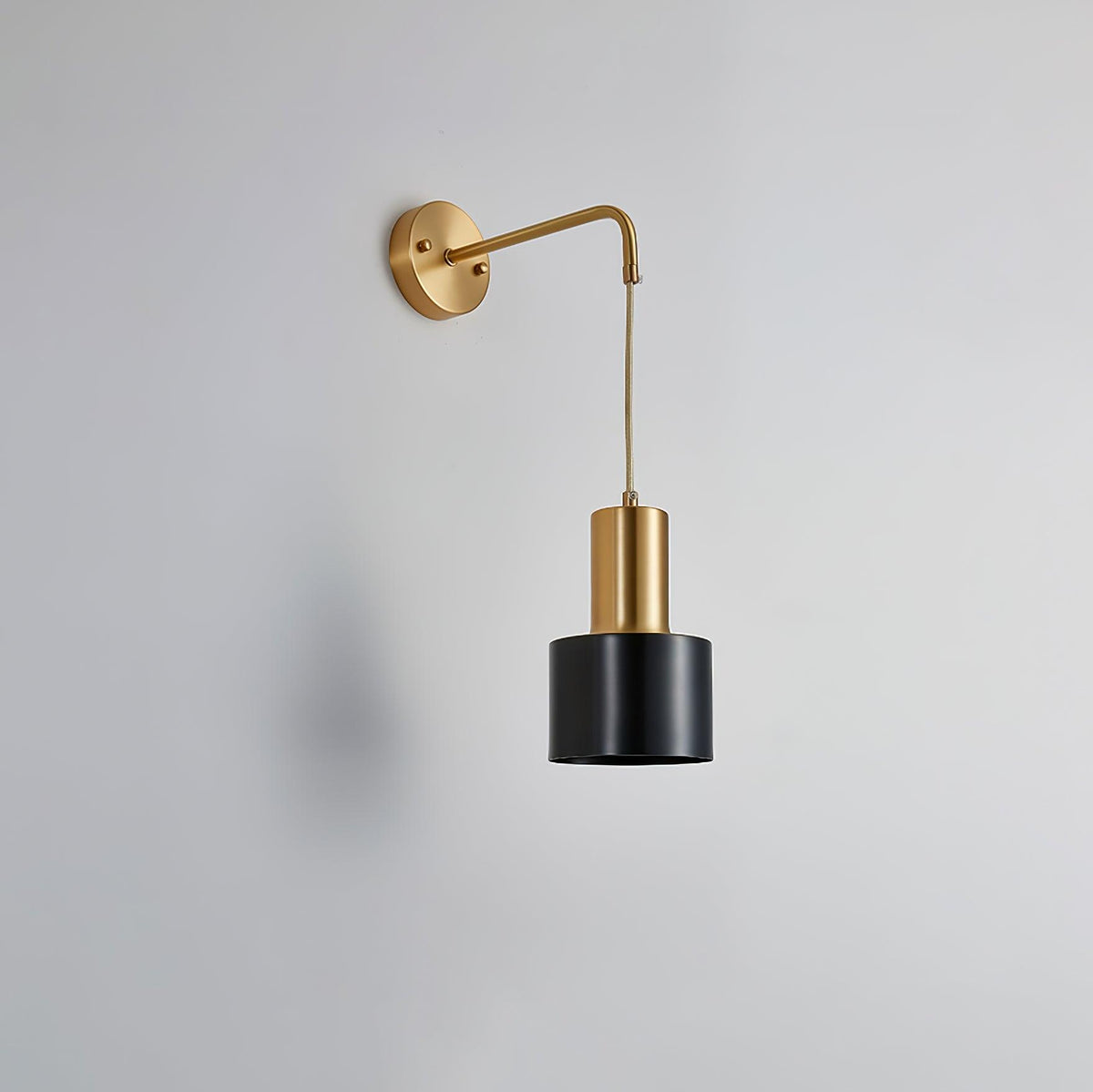 Hildenelyn Brass Wall Light-Moonnatur