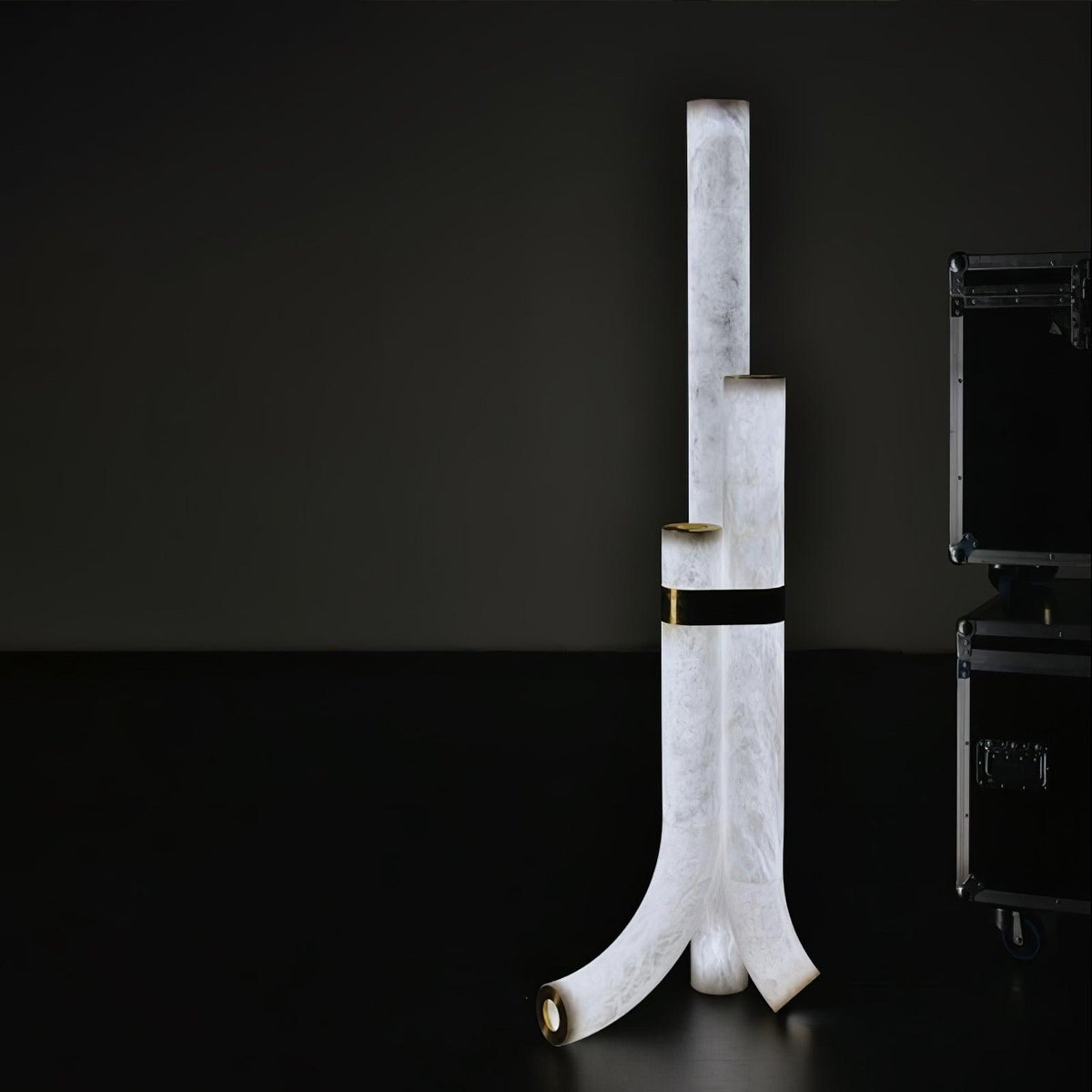 Rildenwynne Alabaster Floor Lamp-Moonnatur