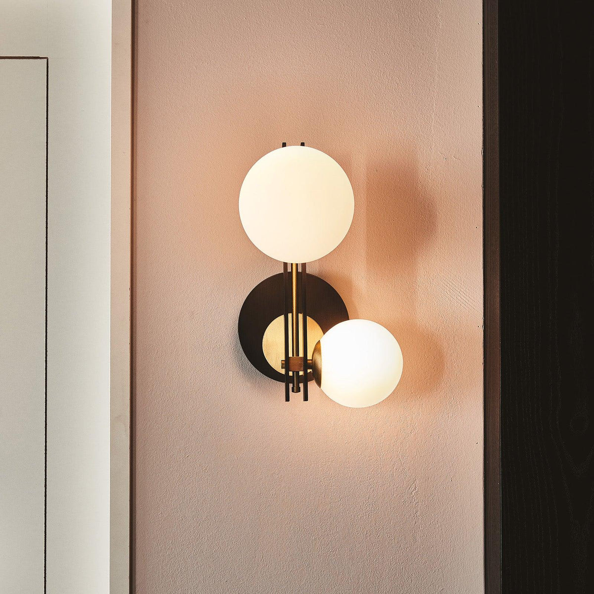 Osternaria Glass Wall Light-Moonnatur