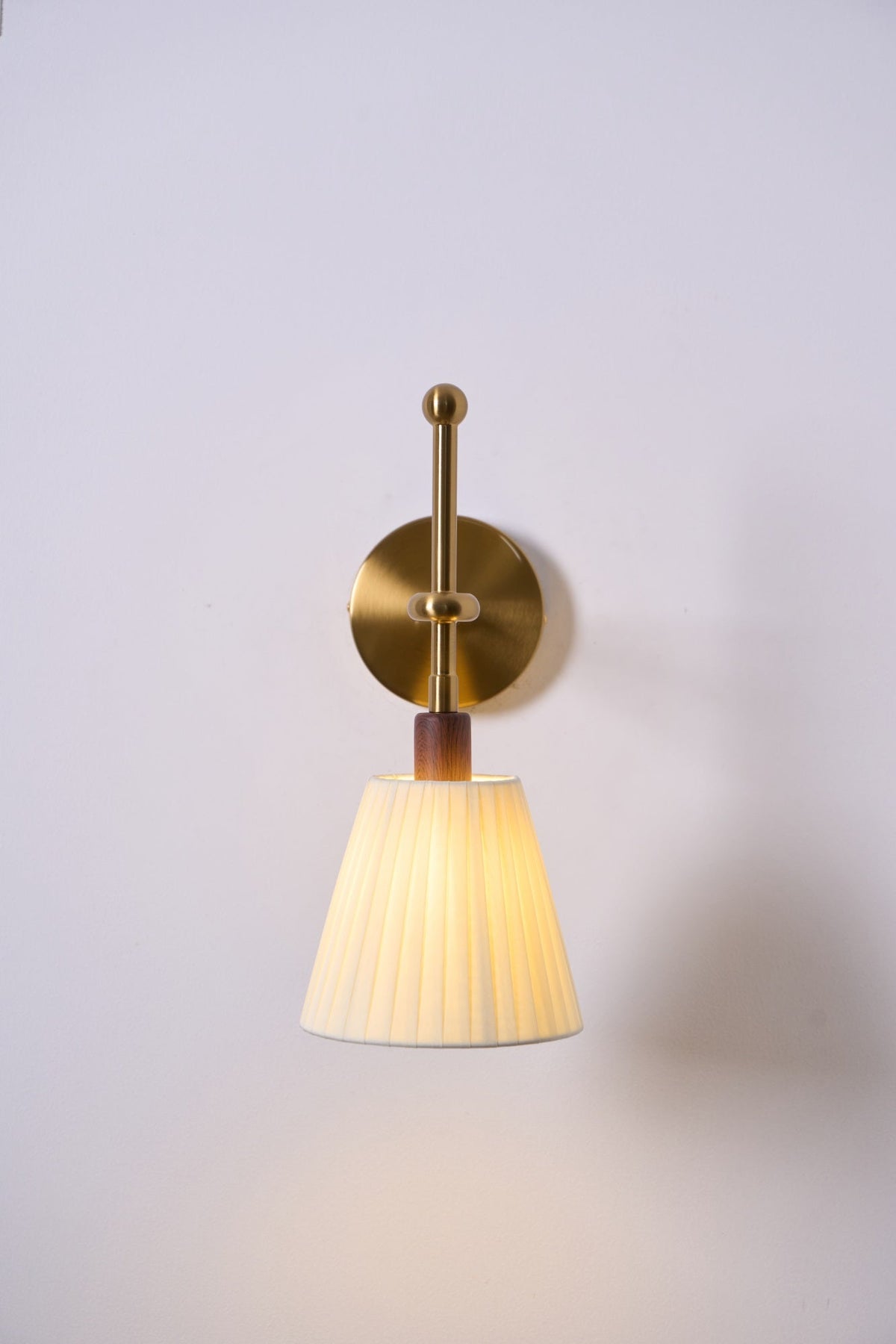 Morvenaria Fabric Wall Light-Moonnatur