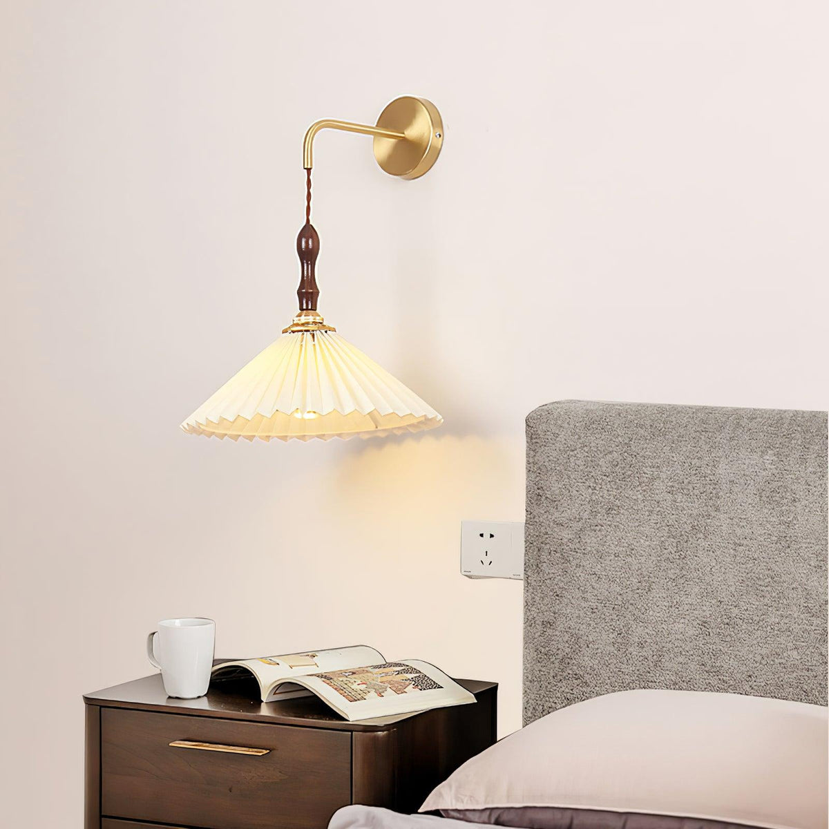 Levenelle Linen Wall Light-Moonnatur