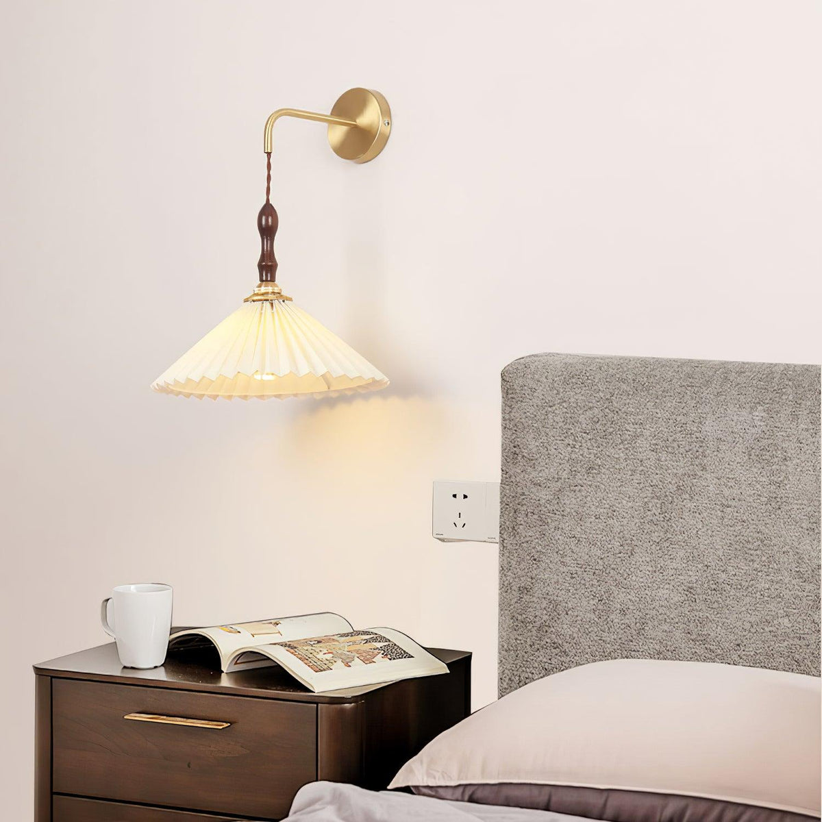 Levenelle Linen Wall Light-Moonnatur