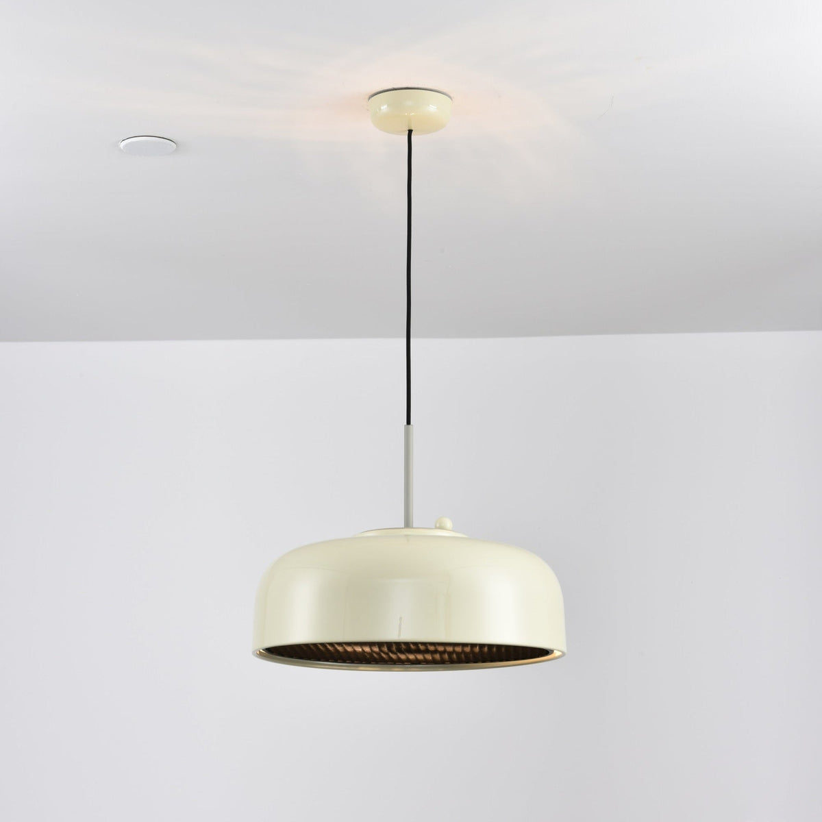 Sorenara Aluminium Pendant Light-Moonnatur