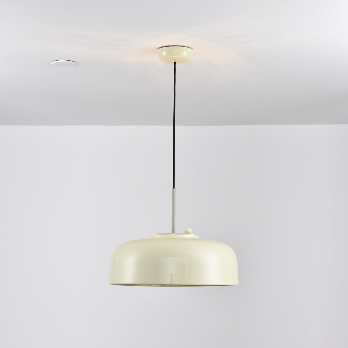 Sorenara Aluminium Pendant Light-Moonnatur