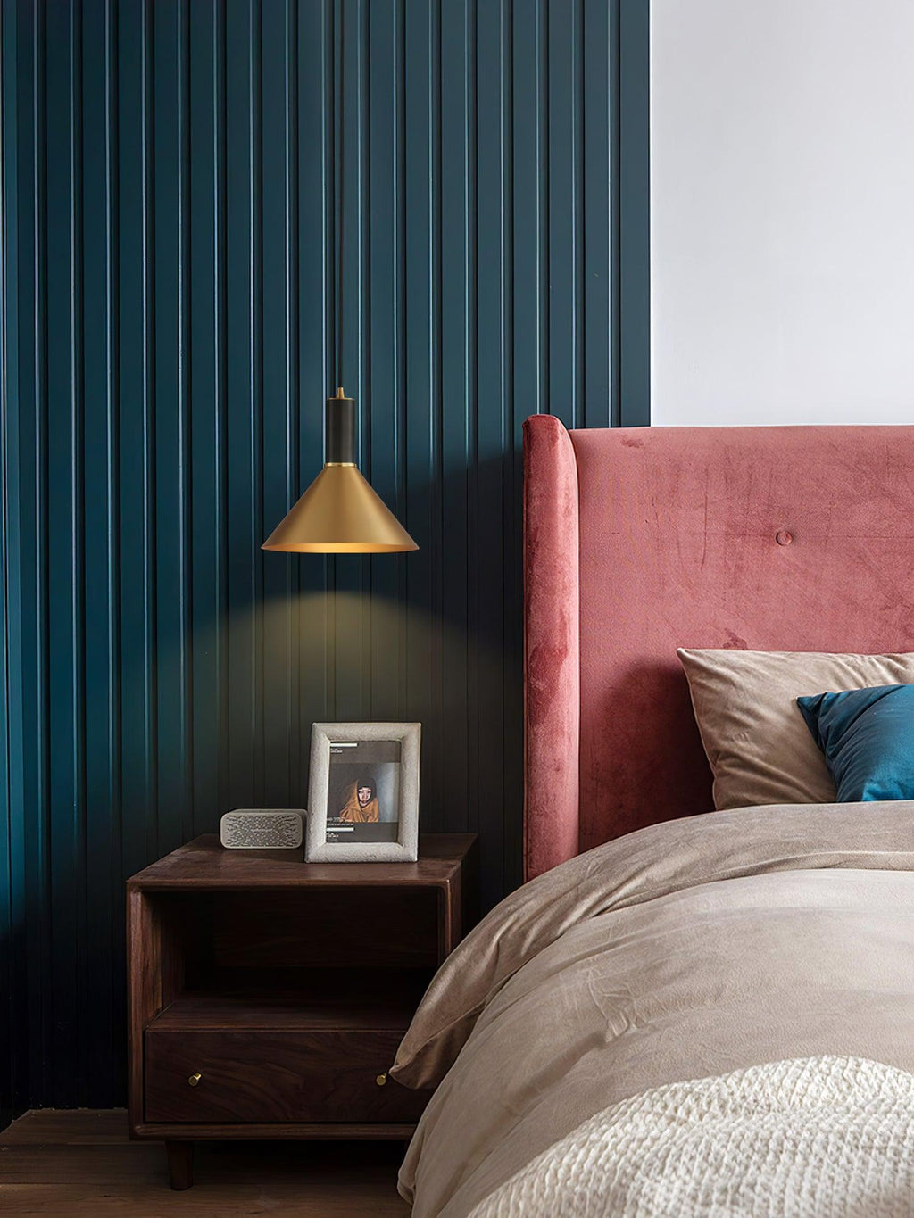 Casterhill Brass Pendant Light-Moonnatur