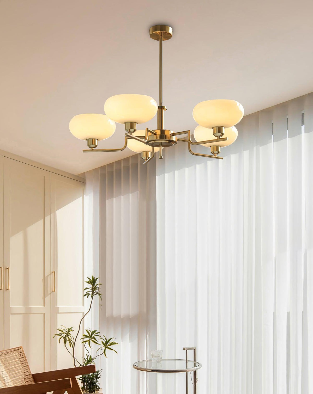 Ilyrra Glass Chandelier-Moonnatur