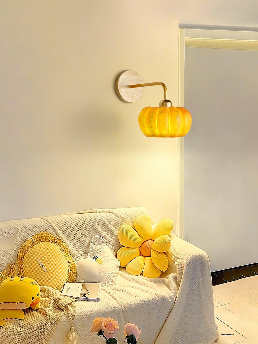 Laelara Resin Wall Light-Moonnatur