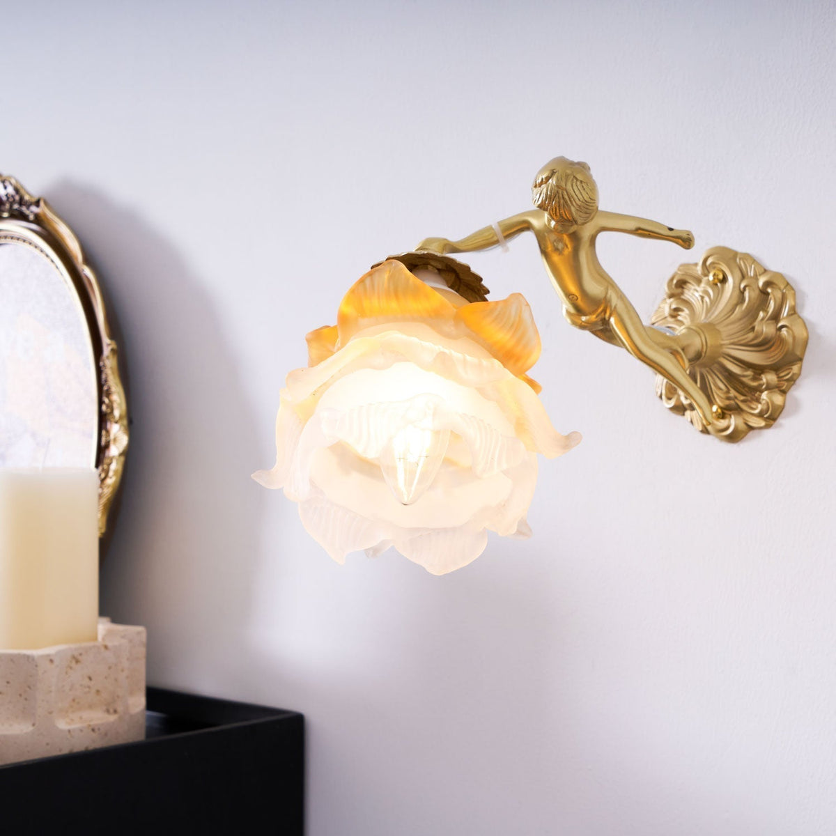 Rovira Glass Wall Light-Moonnatur