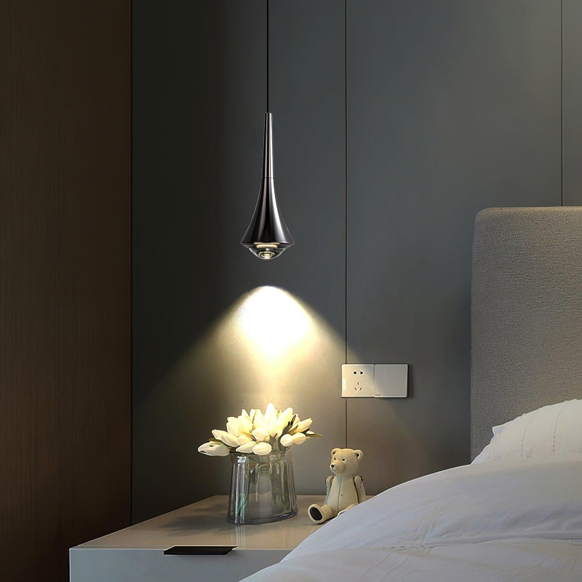 Qelara Acrylic Pendant Light-Moonnatur