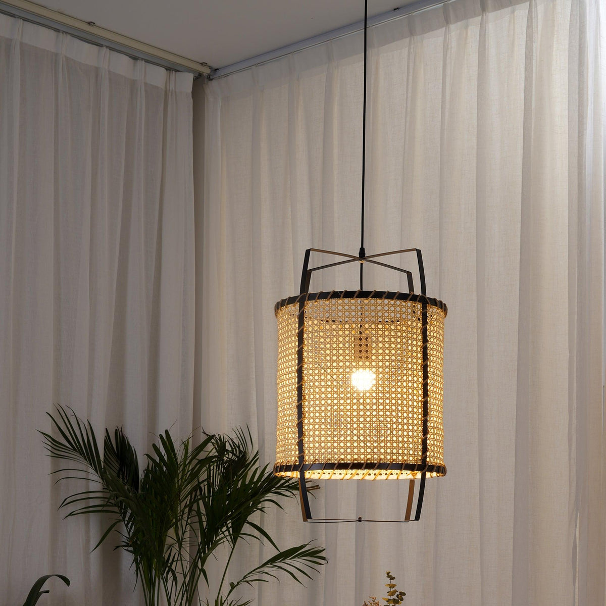 Ashwillow Rattan Pendant Light-Moonnatur