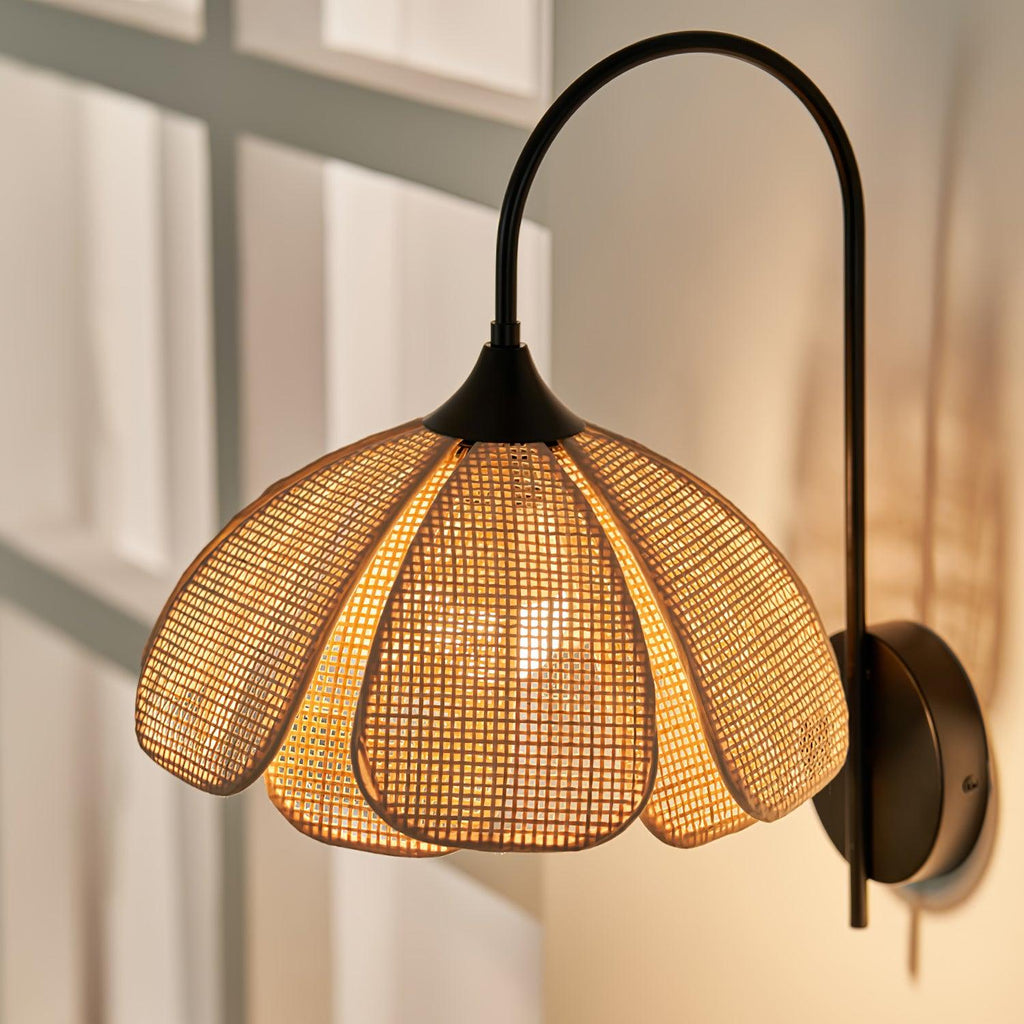 Ulvenmoss Rattan Wall Light-Moonnatur