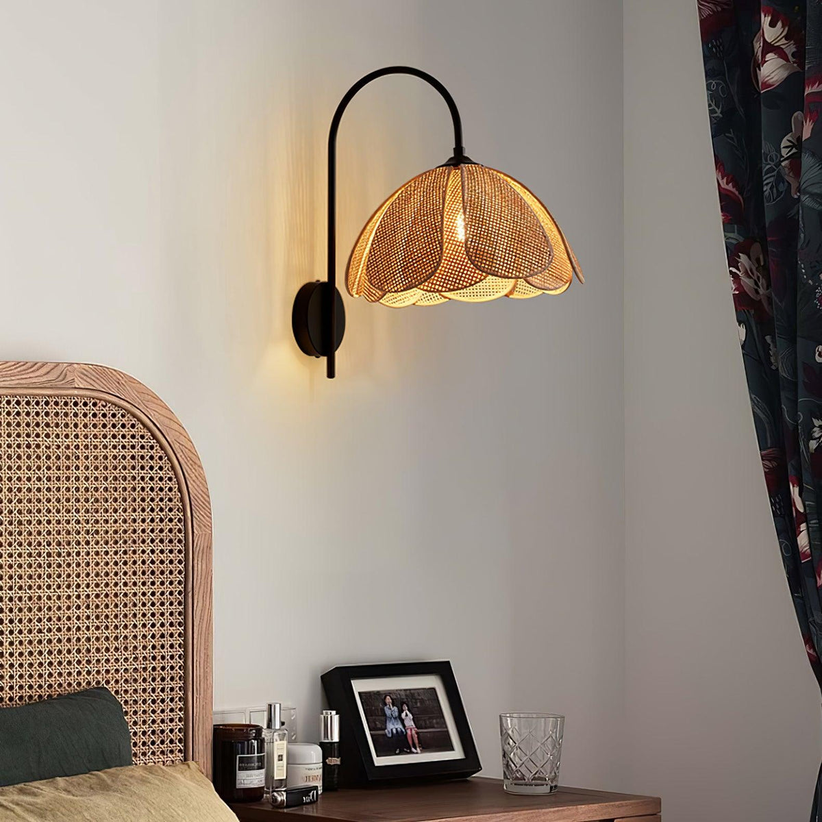 Ulvenmoss Rattan Wall Light-Moonnatur