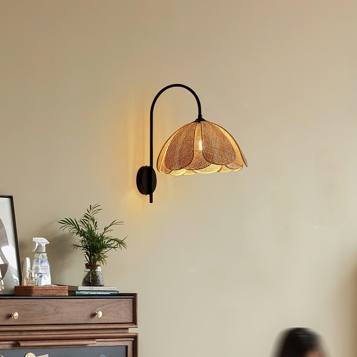 Ulvenmoss Rattan Wall Light-Moonnatur