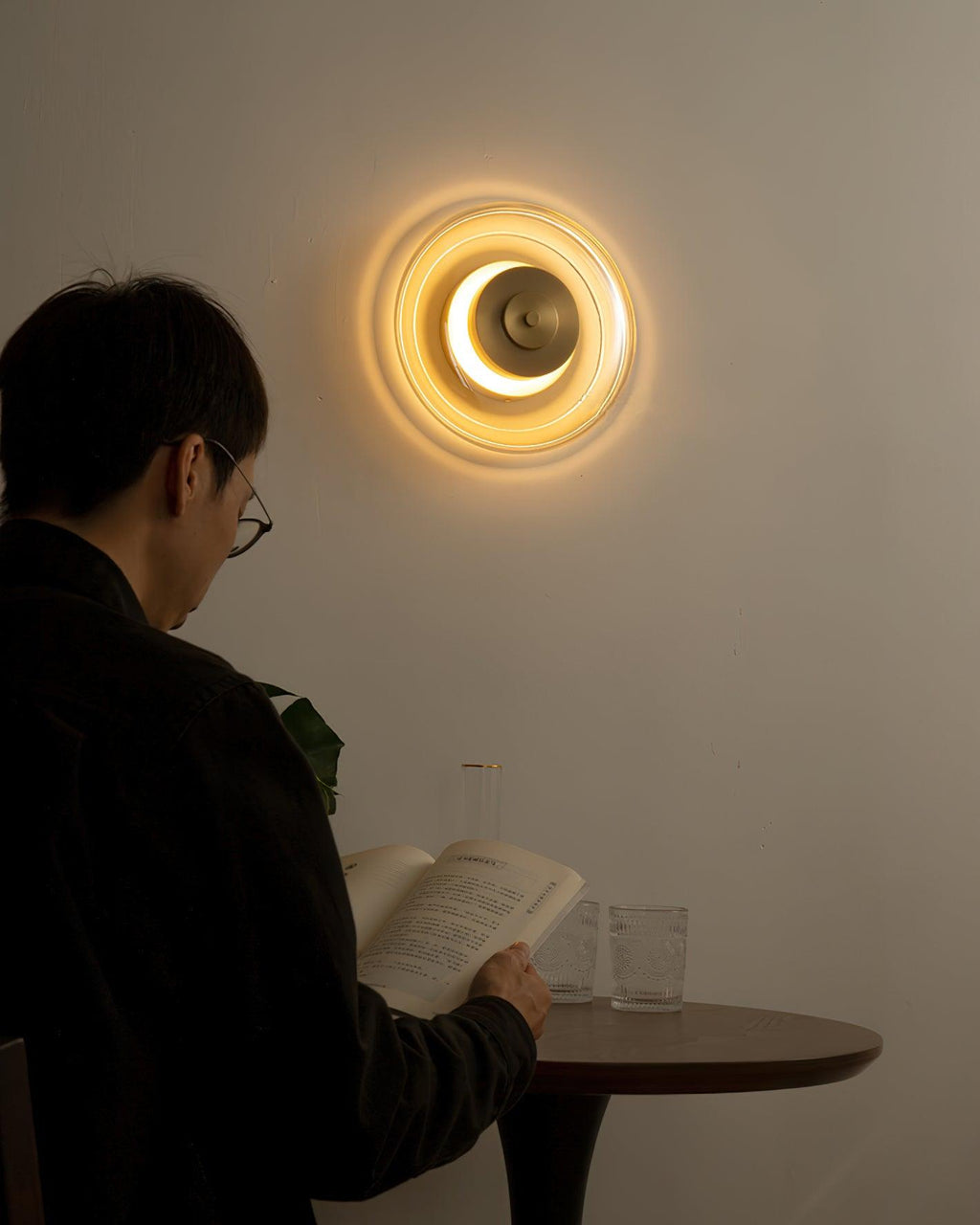 Ashenlark Glass Wall Light-Moonnatur