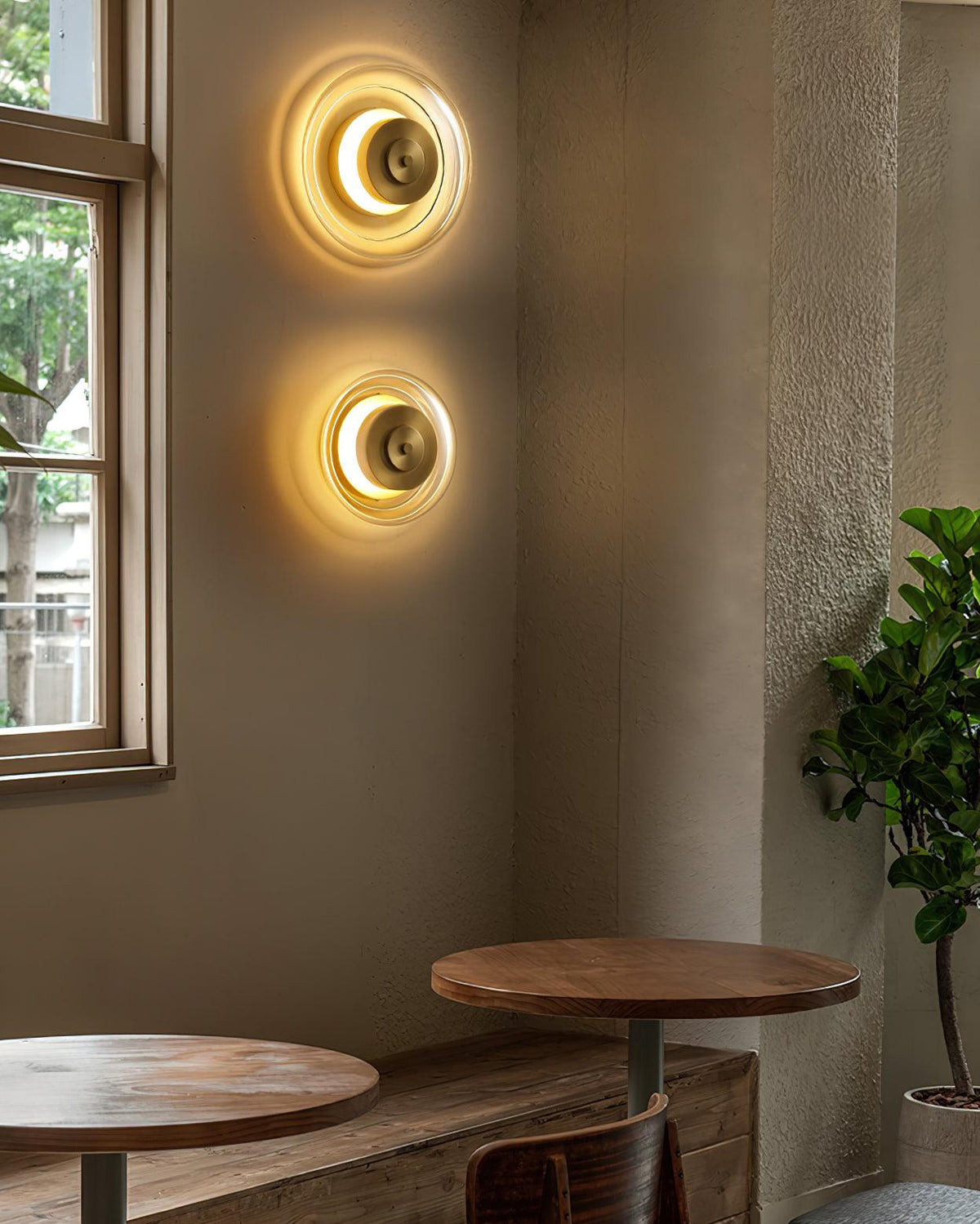 Ashenlark Glass Wall Light-Moonnatur