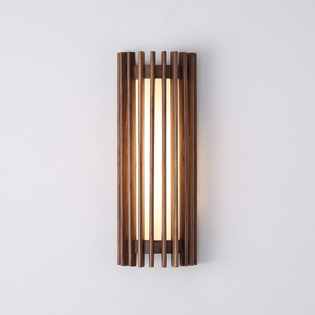 Woldenlynne Wood Wall Light-Moonnatur