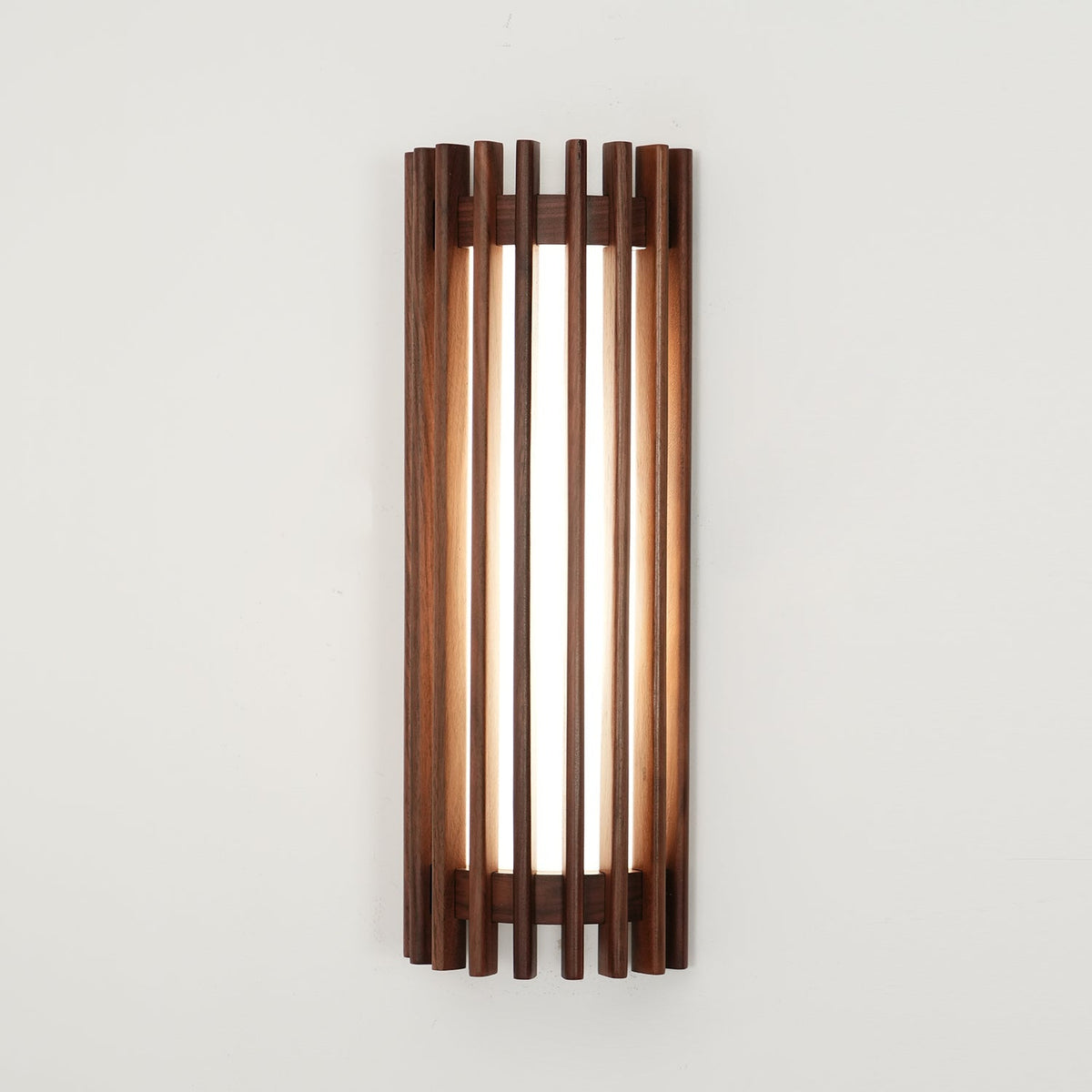Woldenlynne Wood Wall Light-Moonnatur