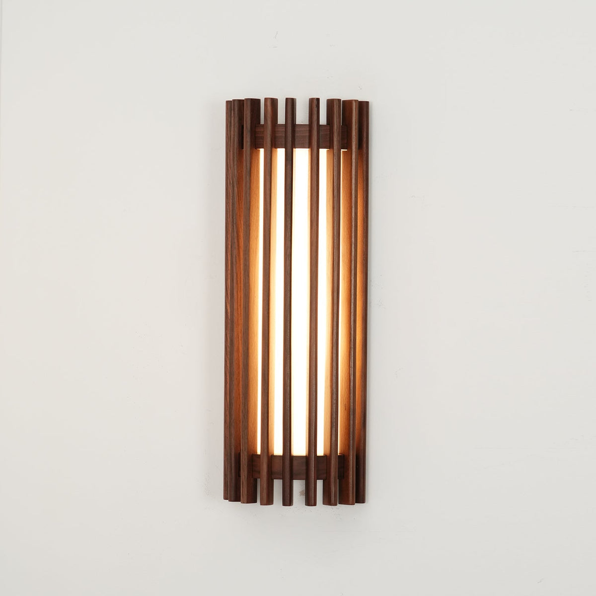 Woldenlynne Wood Wall Light-Moonnatur