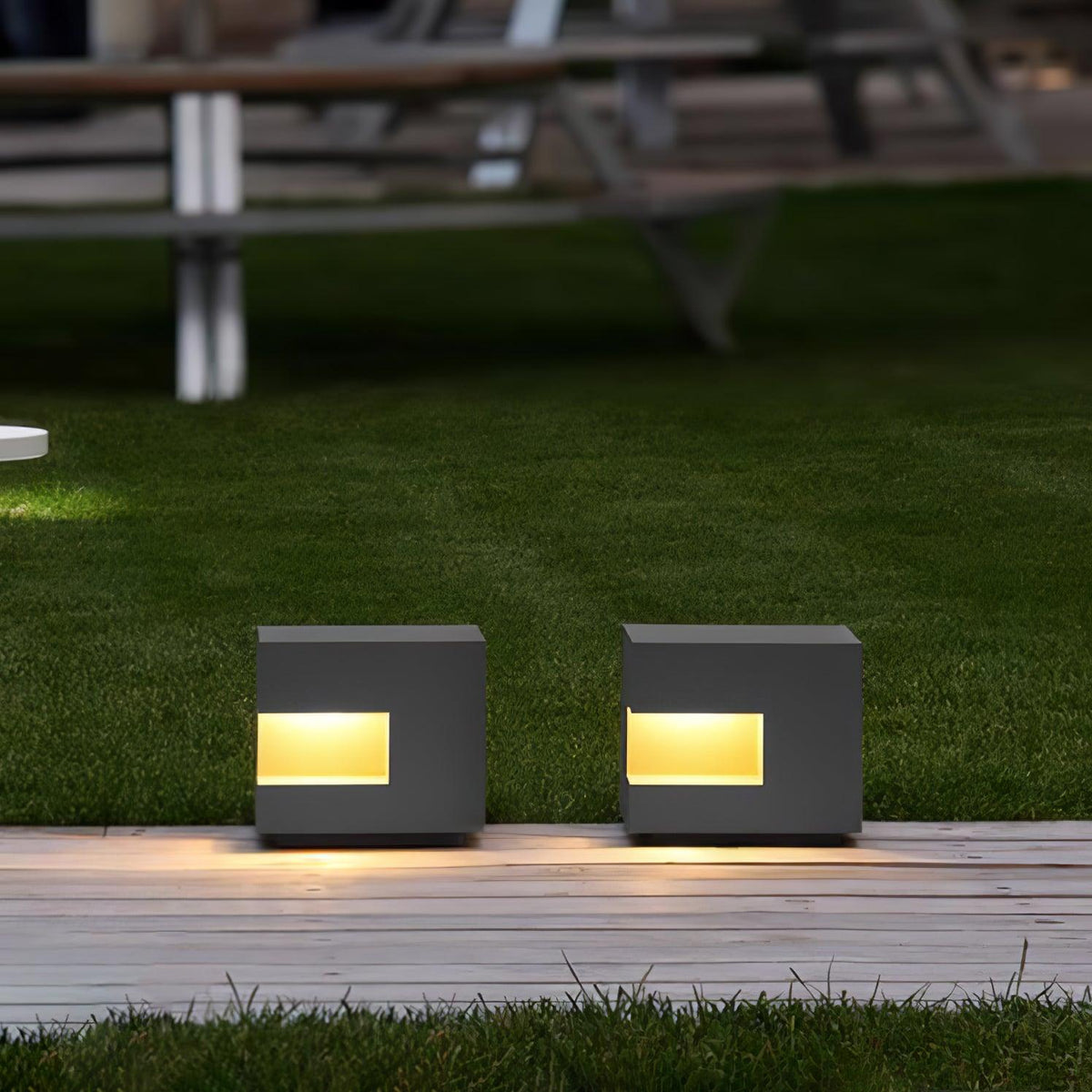 Rinora Metal Outdoor Light-Moonnatur