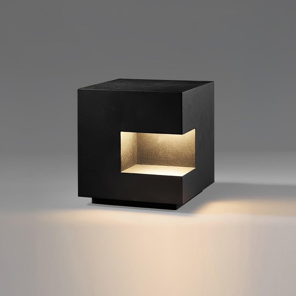 Rinora Metal Outdoor Light-Moonnatur