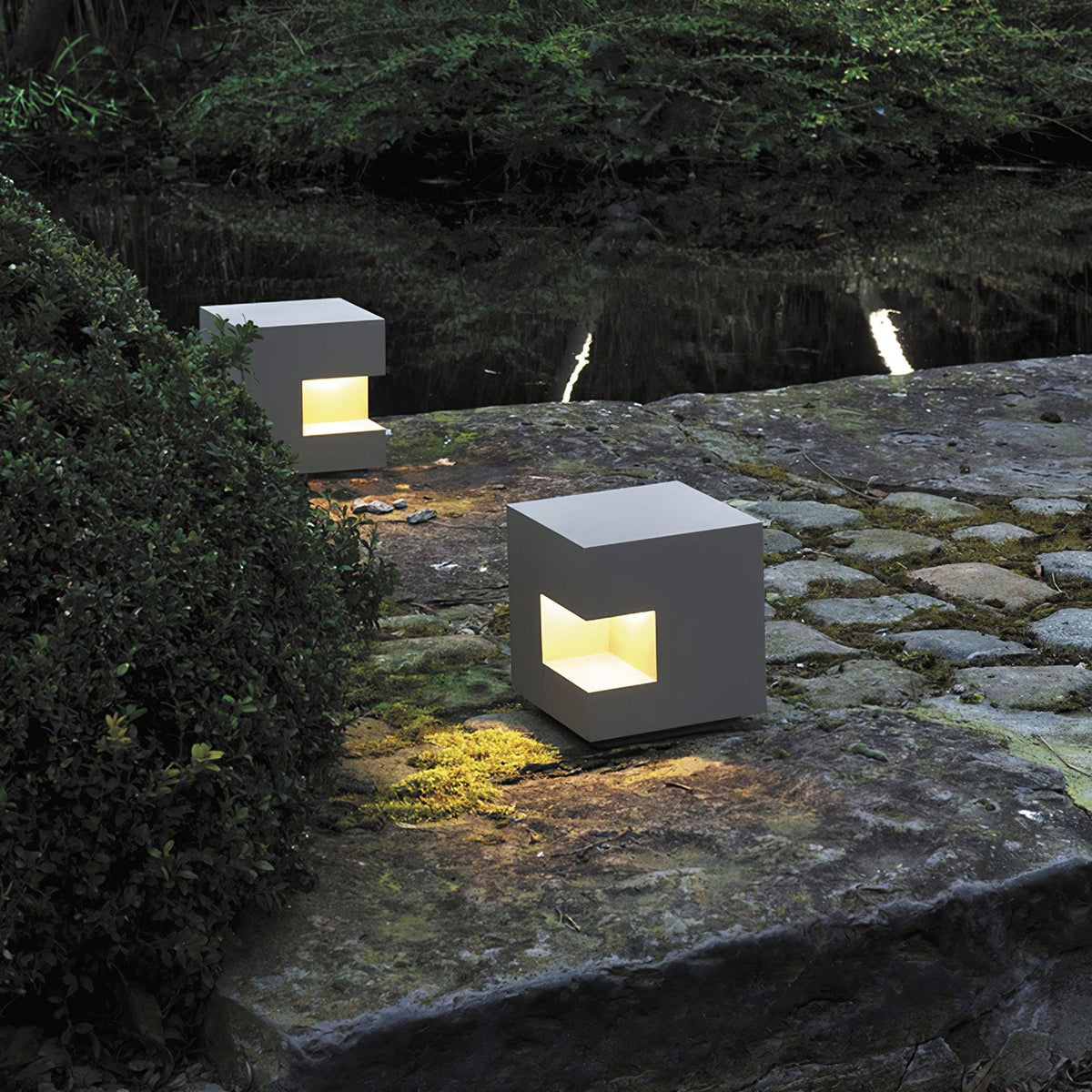 Rinora Metal Outdoor Light-Moonnatur
