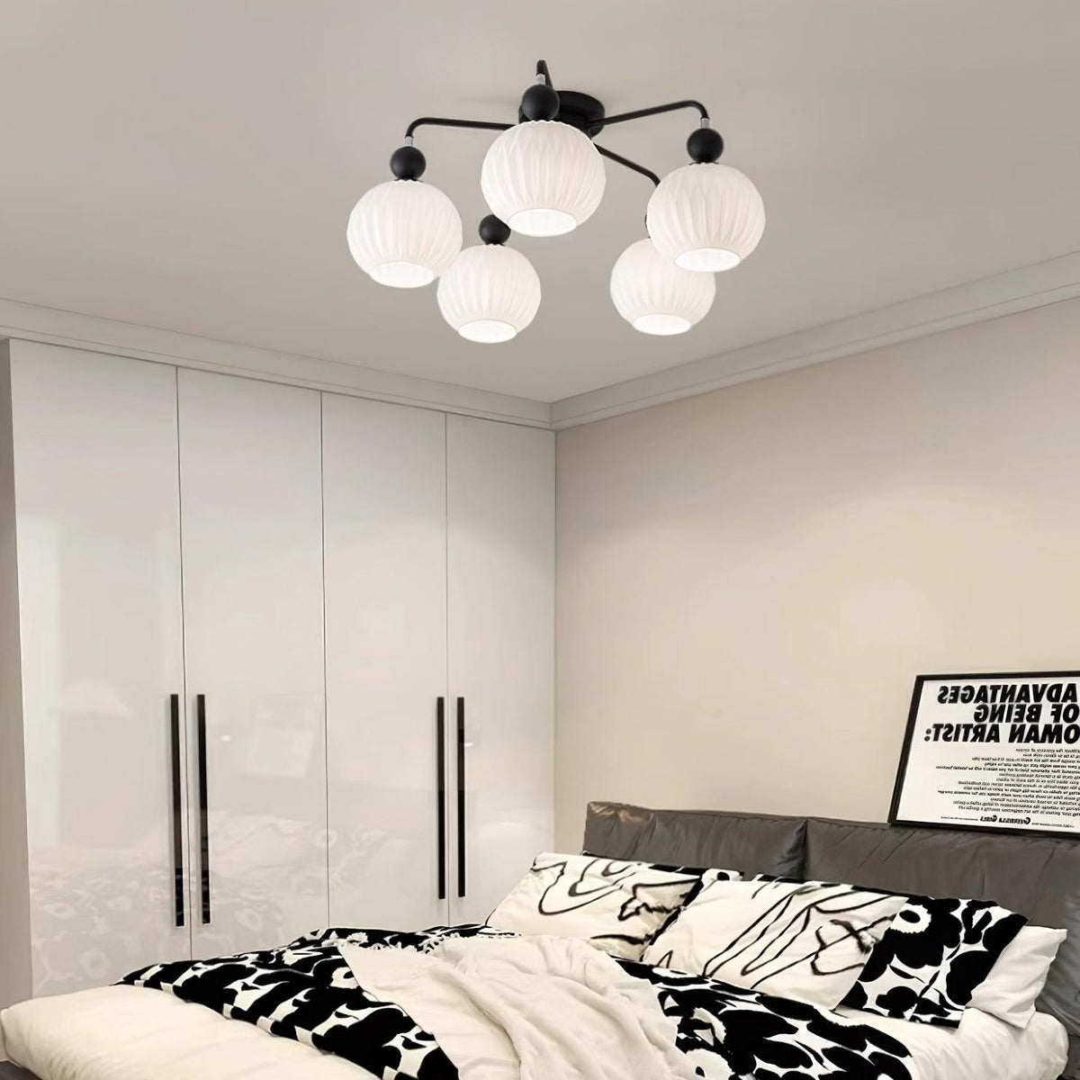Oakenwick Glass Chandelier-Moonnatur