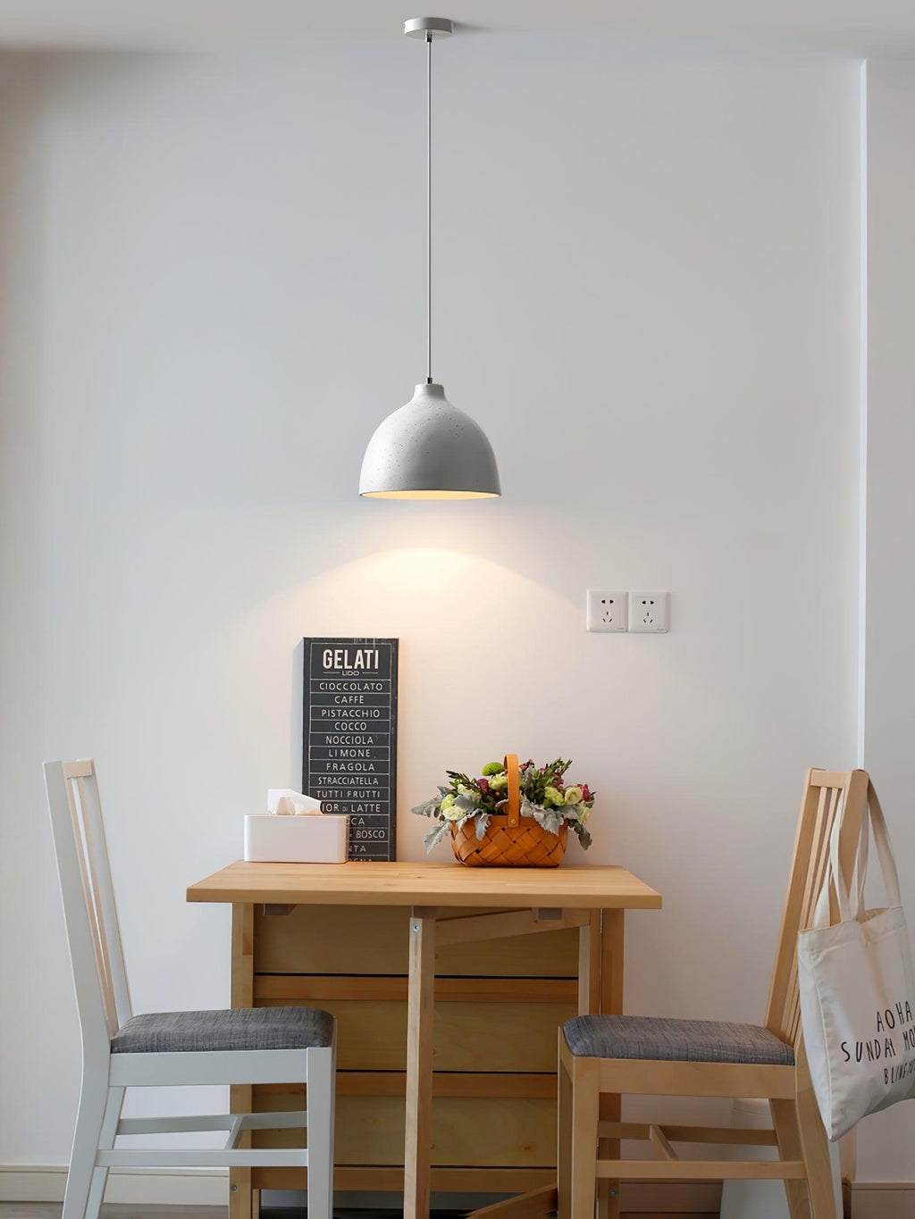 Berwinenna Resin Pendant Light-Moonnatur