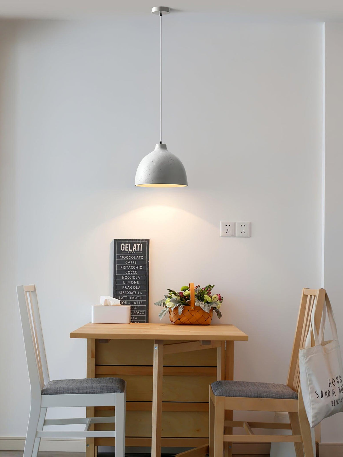Berwinenna Resin Pendant Light-Moonnatur