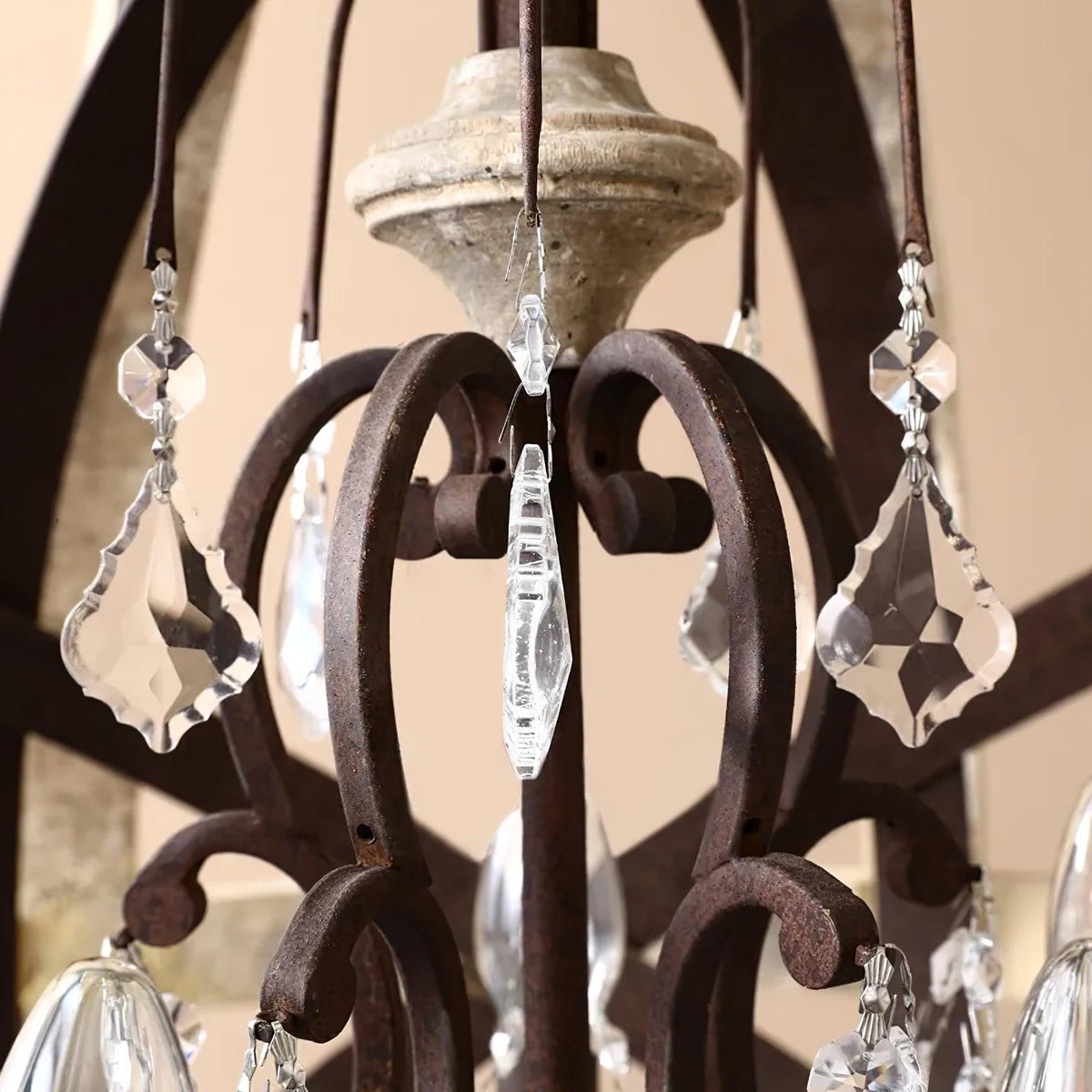 Mossaven Wood Chandelier-Moonnatur