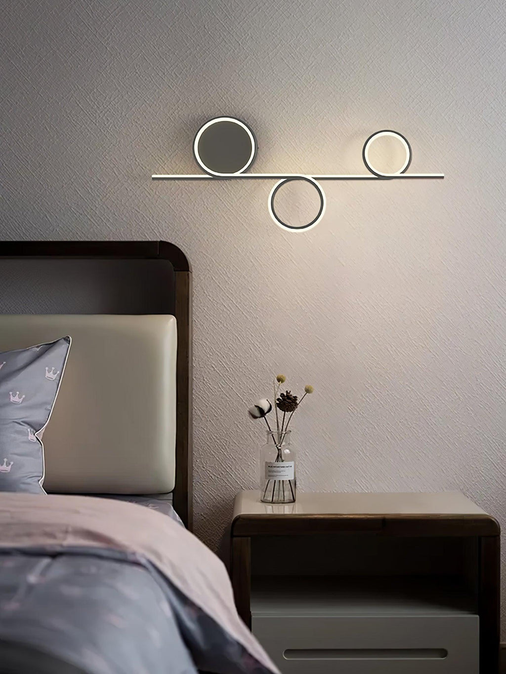 Efloria Aluminium Wall Light-Moonnatur