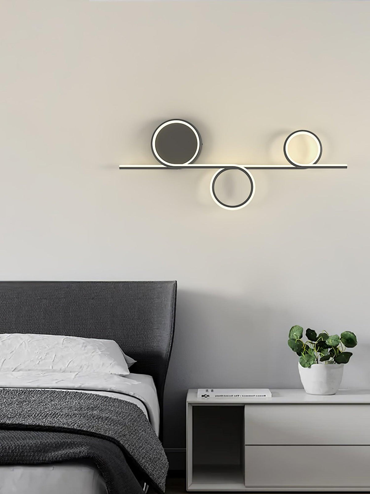 Efloria Aluminium Wall Light-Moonnatur