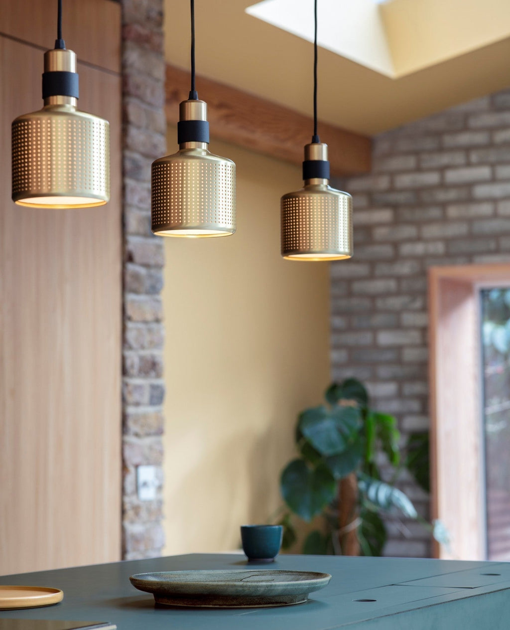 Mavric Aluminium Pendant Lamp-Moonnatur