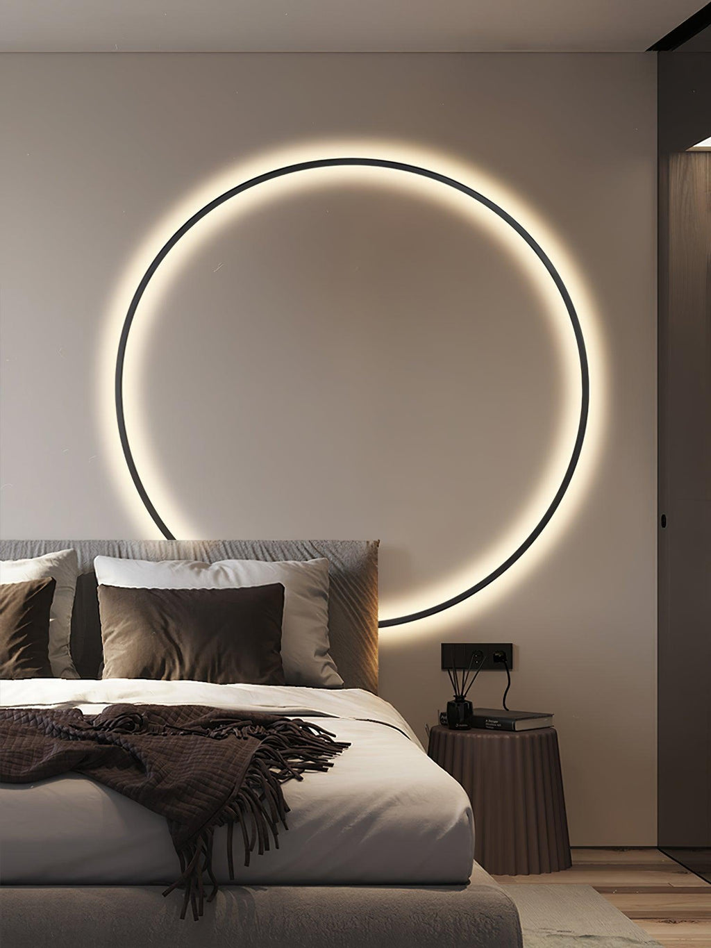 Valenelle Brass Wall Light-Moonnatur