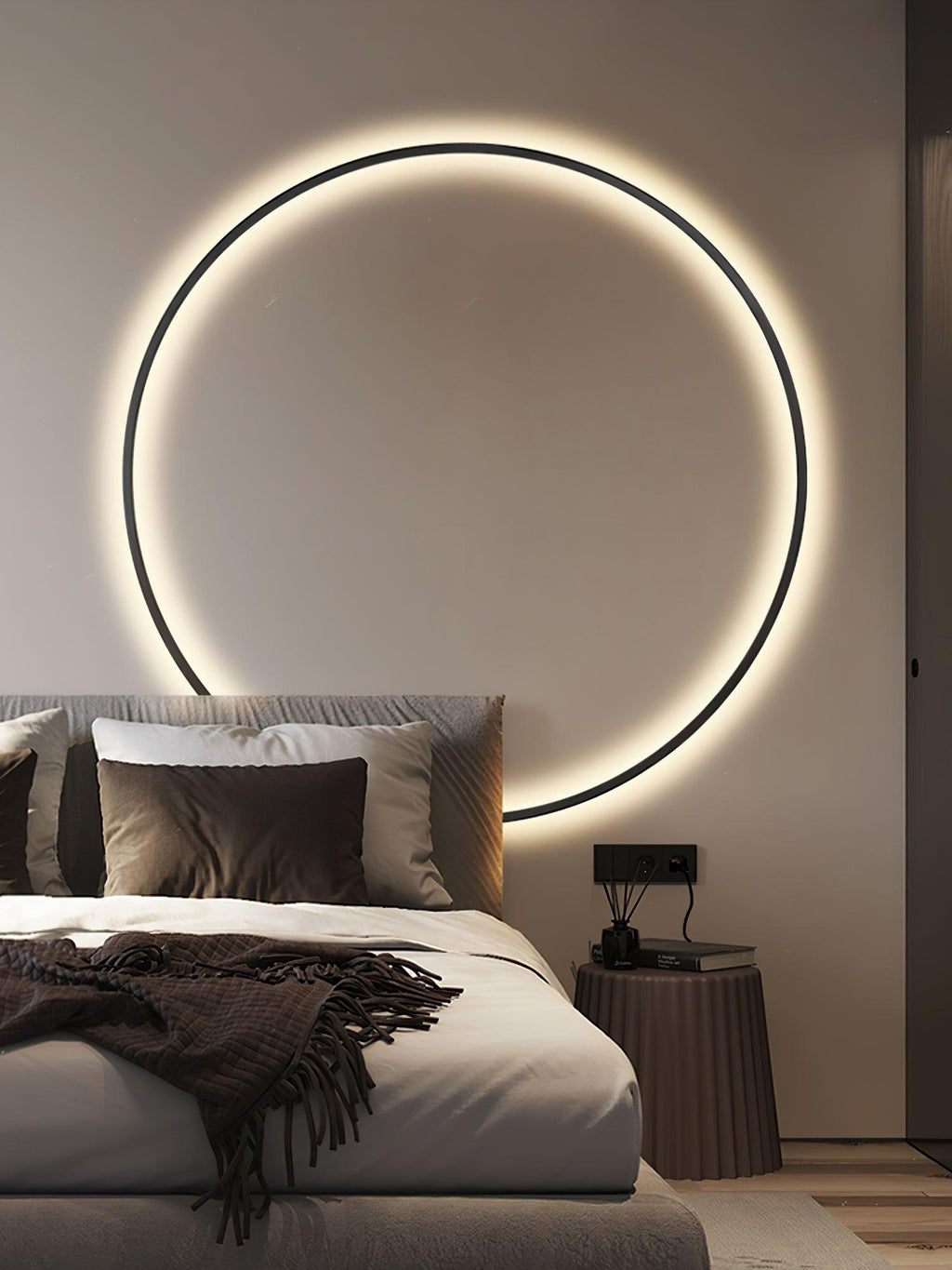 Valenelle Brass Wall Light-Moonnatur