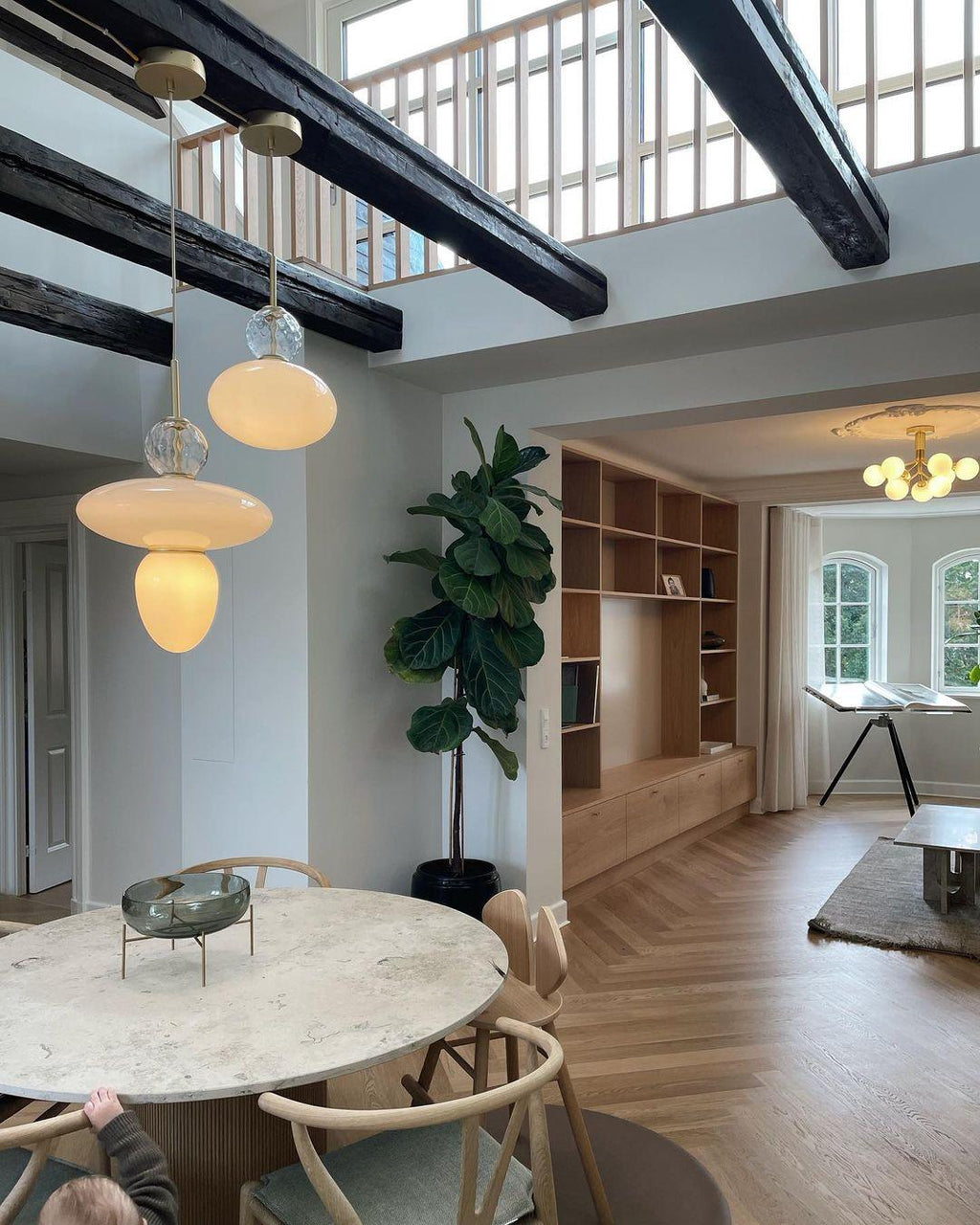 Renvereris Glass Pendant Light-Moonnatur