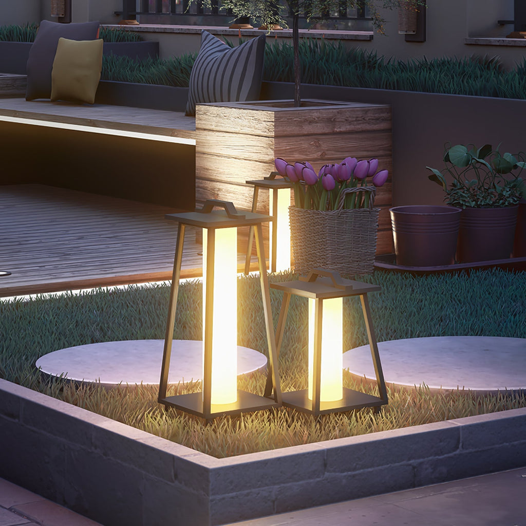 Fenreneris Metal Outdoor Light-Moonnatur
