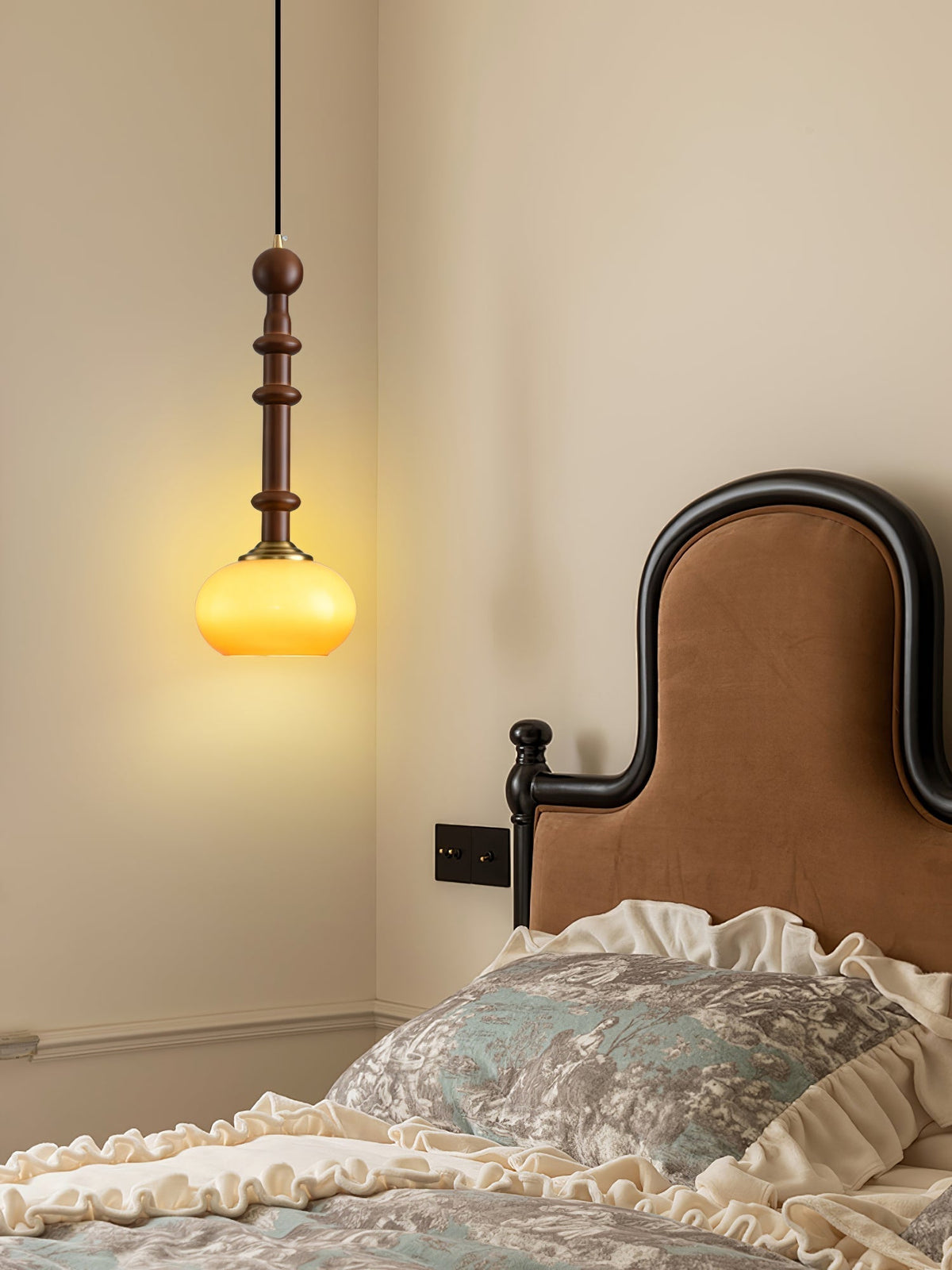 Ilvenenna Wood Pendant Light-Moonnatur