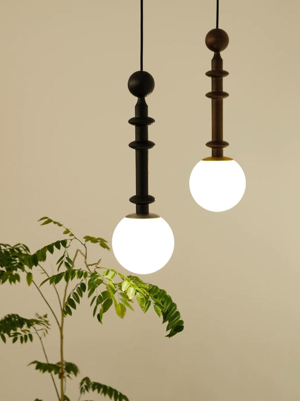 Qavora Glass Pendant Light-Moonnatur