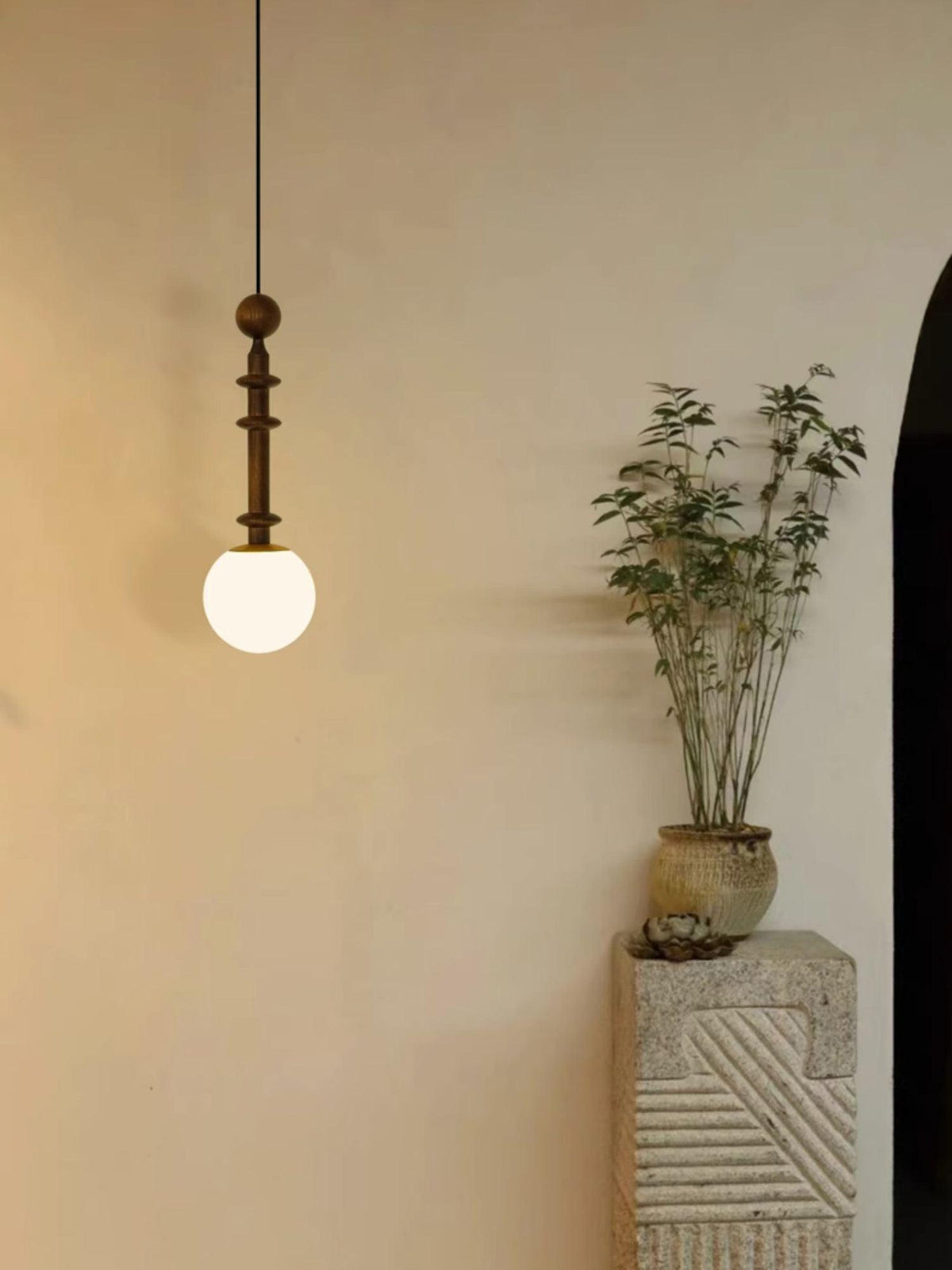Qavora Glass Pendant Light-Moonnatur