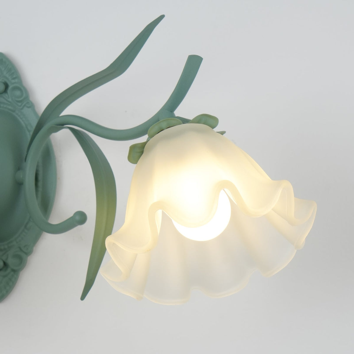 Kelmere Glass Wall Light-Moonnatur