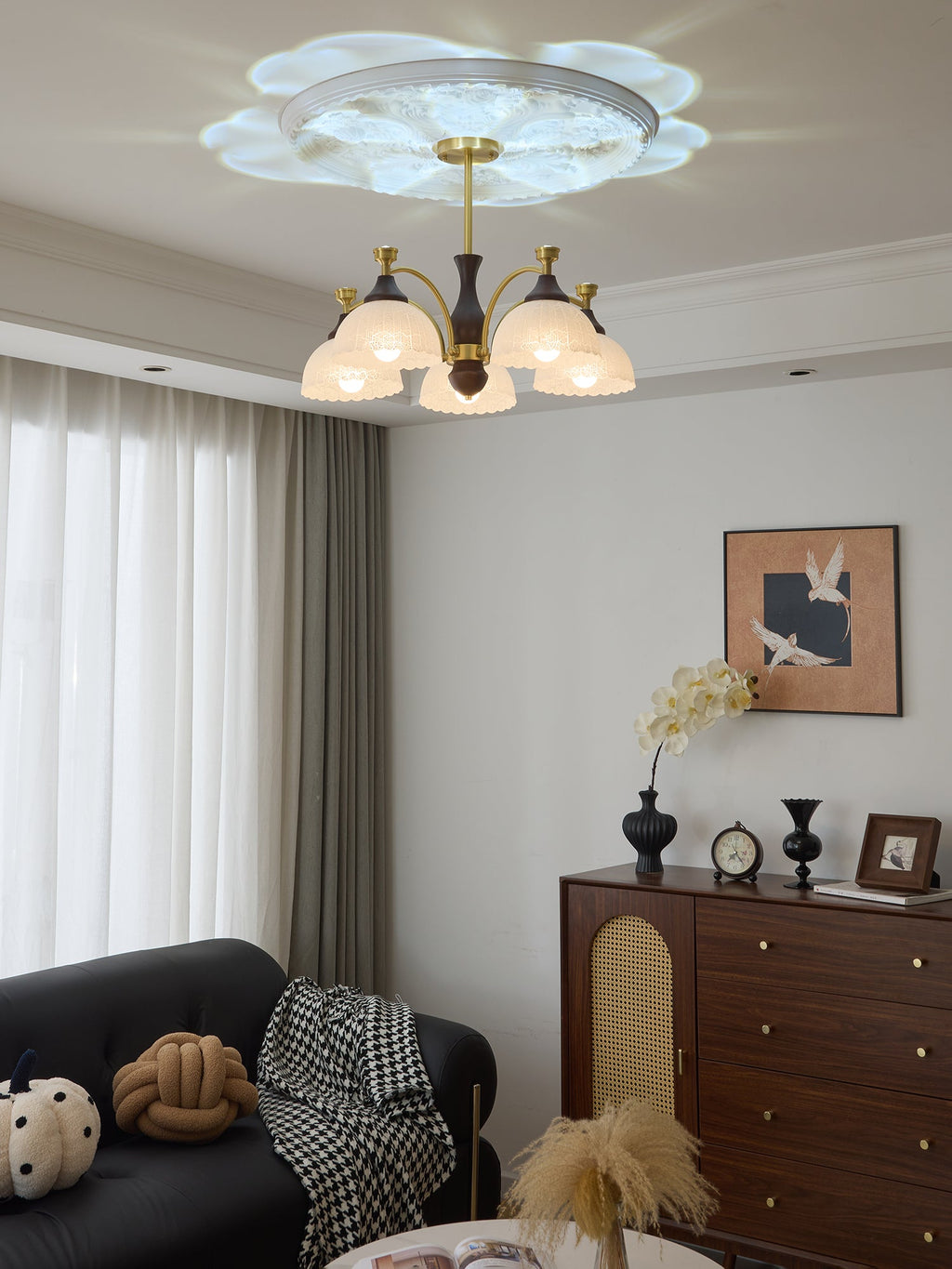 Sovara Wood Chandelier-Moonnatur