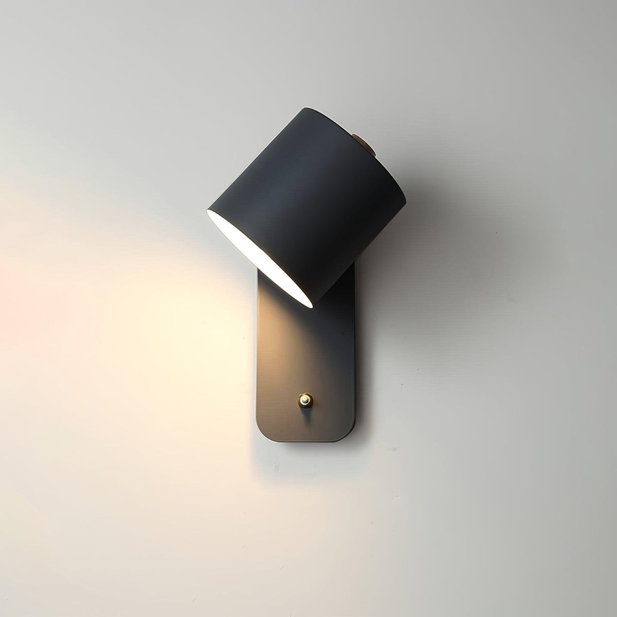 Brevenelyn Metal Wall Light-Moonnatur