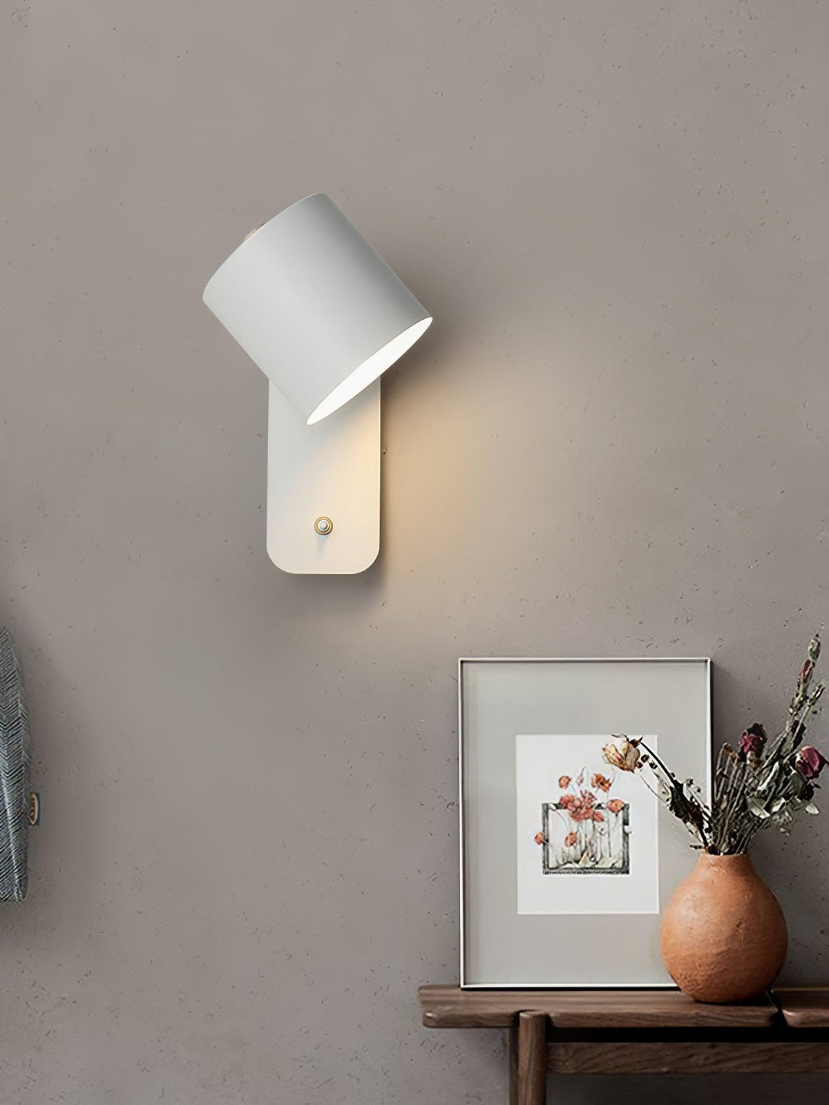 Levenenna Metal Wall Light-Moonnatur