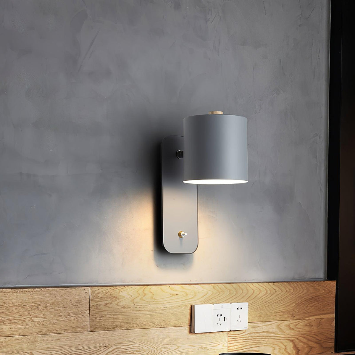 Levenenna Metal Wall Light-Moonnatur