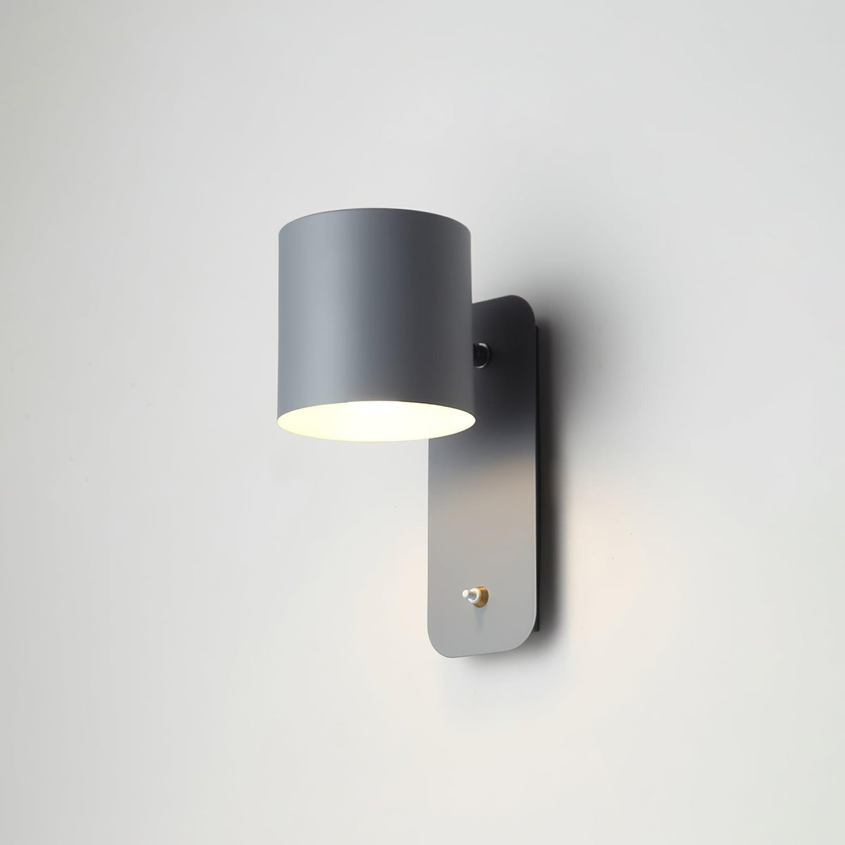 Levenenna Metal Wall Light-Moonnatur